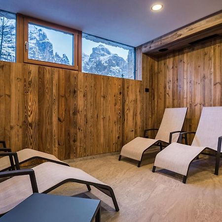 Garni Larix Hotel โคลฟอสโก ภายนอก รูปภาพ
