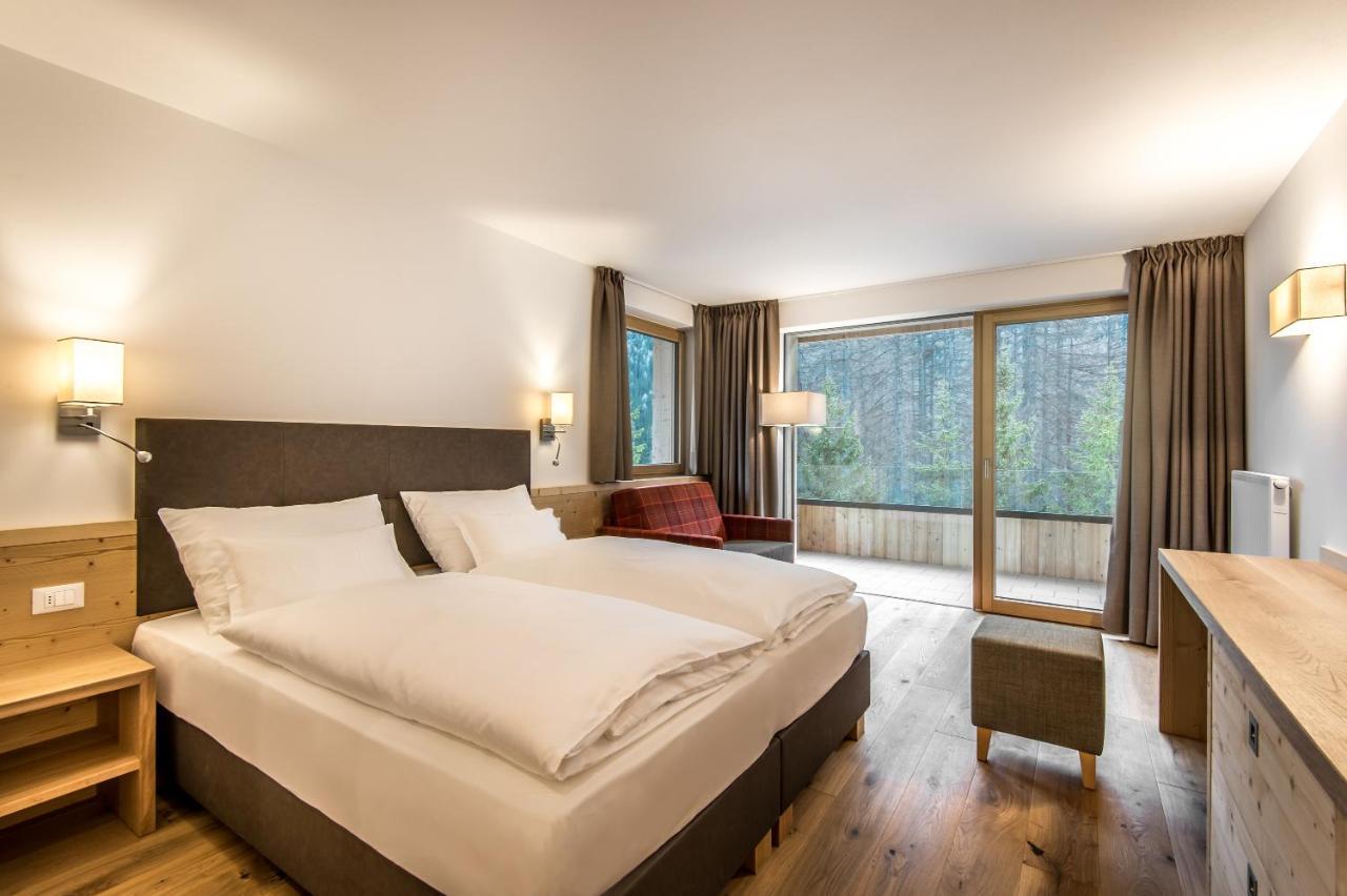 Garni Larix Hotel โคลฟอสโก ภายนอก รูปภาพ